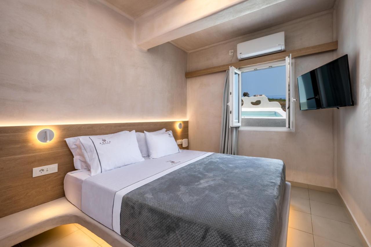 Aelia Luxury Suites Karterados  Zewnętrze zdjęcie A room at the hotel