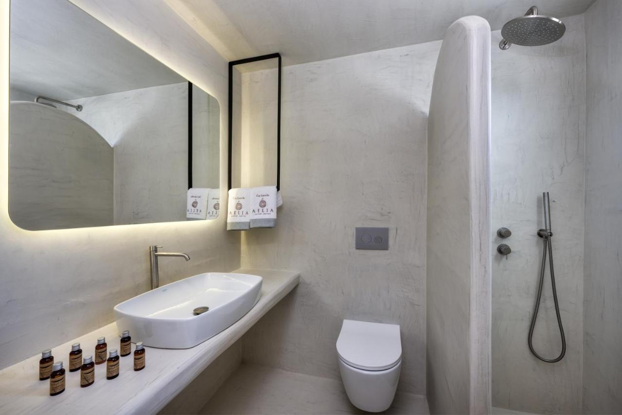 Aelia Luxury Suites Karterados  Zewnętrze zdjęcie Bathroom